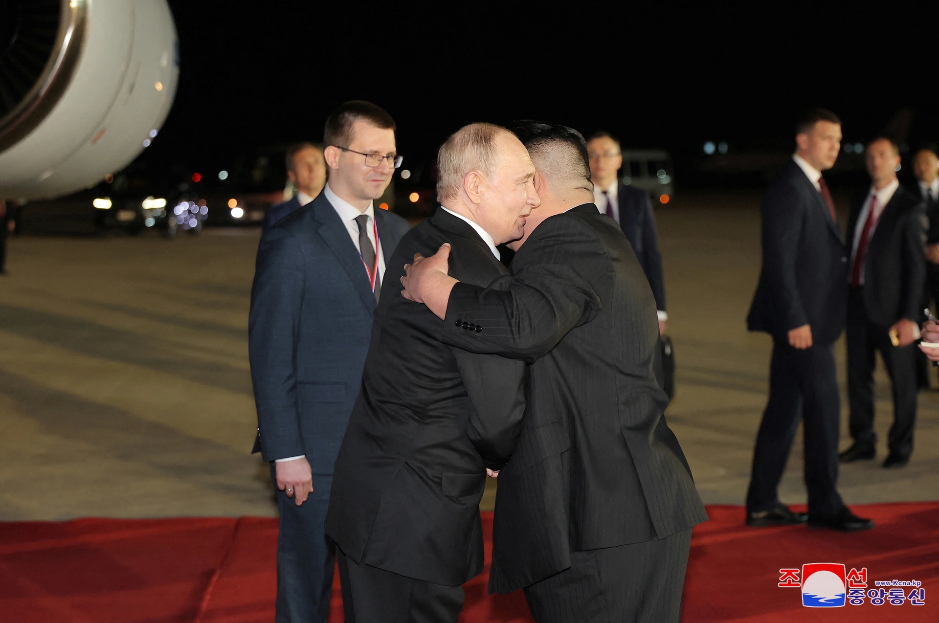 Lễ đón tiếp trọng thể Tổng thống Putin tại Triều Tiên
