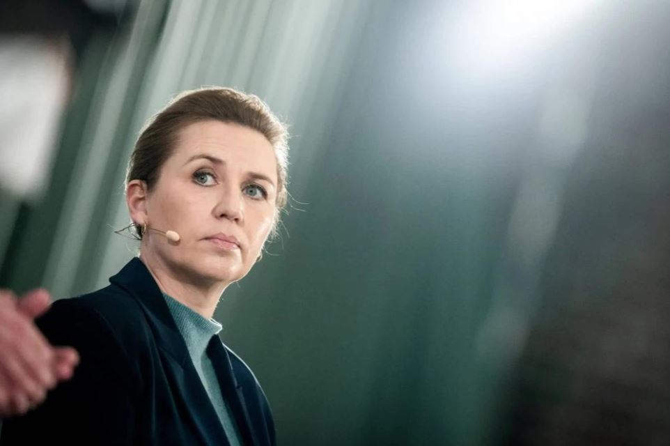 Mỹ chưa từ bỏ khả năng tấn công Greenland: Thủ tướng Đan Mạch cảnh báo 'thời điểm quyết định', châu Âu tính đòn đối đầu NATO-Mỹ?