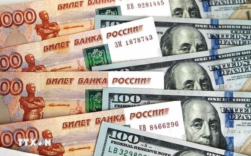 Nga tạm ngừng mọi giao dịch mua bán ngoại tệ trong tháng 3