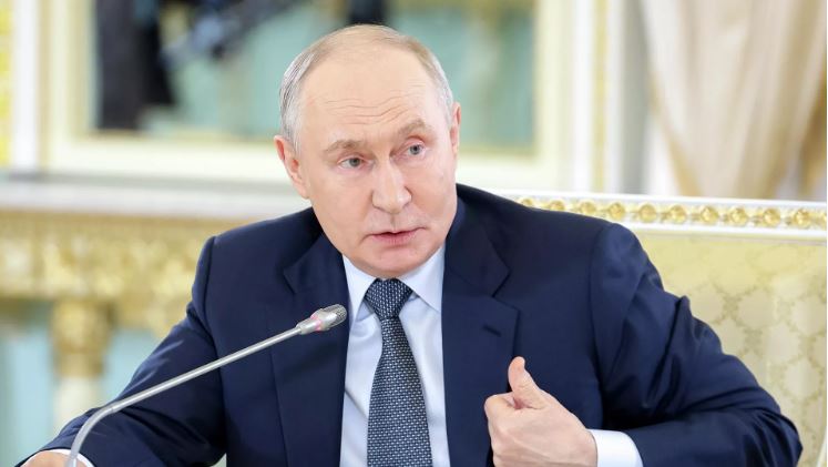 “Tôi sẽ tiết lộ một bí mật”: Tổng thống Nga Putin đã thừa nhận điều gì với các nhà báo quốc tế?