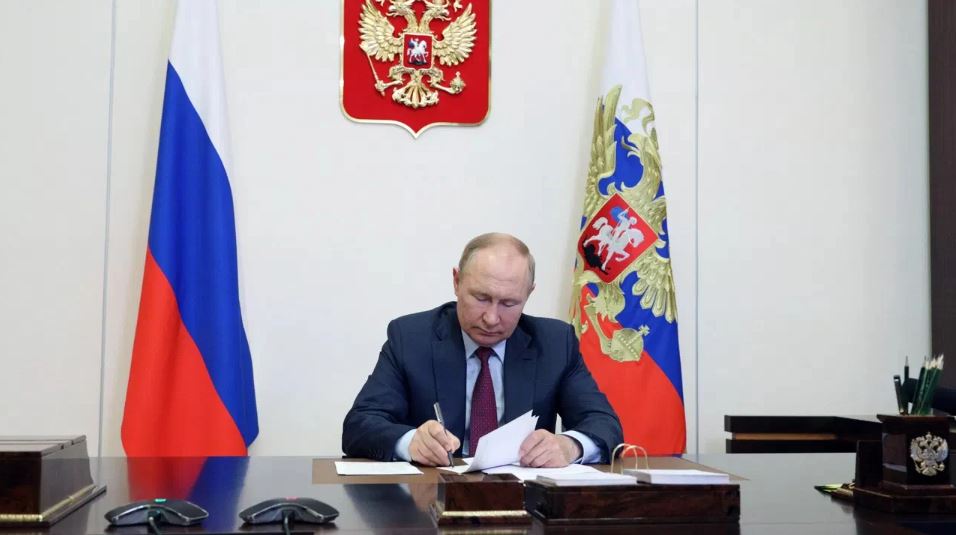 Ông Putin bất ngờ tăng quy mô quân đội Nga