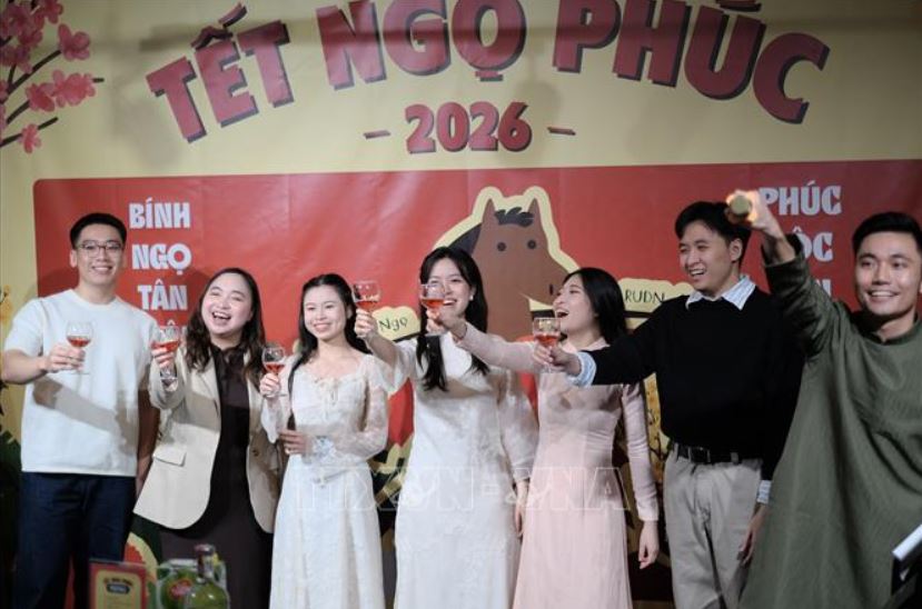 Xuân Bính Ngọ 2026: Gói trọn tình quê trong 'Tết Ngọ Phúc' tại Nga