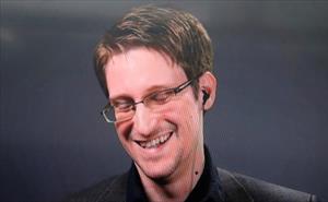Cựu nhân viên NSA Snowden lần đầu tiết lộ chuyện kết hôn bí mật ở Nga