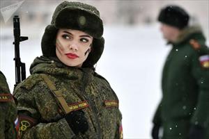 Lý do gì khiến các nữ binh sĩ Nga là lực lượng không thể coi thường?