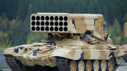 Nga dùng pháo nhiệt áp hạng nặng TOS-1 phá hủy thành trì của Ukraine