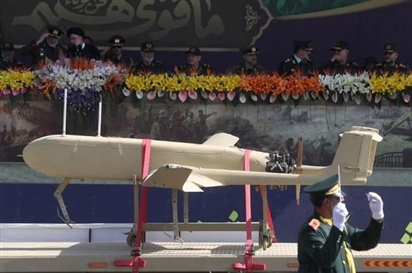 Iran trình làng máy bay không người lái có tầm hoạt động xa nhất thế giới