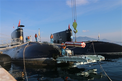 Tròn 10 năm, tàu ngầm mang tên TP.HCM chính thức hạ thủy ở biển Việt Nam