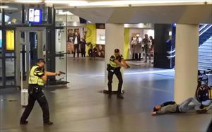 Hà Lan: Cảnh sát bắn bị thương và bắt giữ thủ phạm tấn công bằng dao tại thủ đô Amsterdam