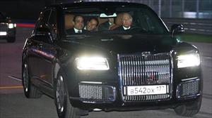 Tổng thống Putin tự lái sedan Aurus trên đường đua F1