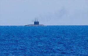 Tàu ngầm Nga mang tên lửa khiến Tomahawk Mỹ “chào thua” diễn tập ở Biển Đen