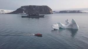 Vẻ đẹp choáng ngợp trên hòn đảo Bắc Cực qua video do Quân đội Nga công bố