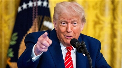Ông Trump thông báo sẽ ký sắc lệnh giảm mạnh giá thuốc kê đơn và dược phẩm