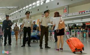 Sân bay Đà Nẵng giải thích vụ du khách không được mang Macbook về nước