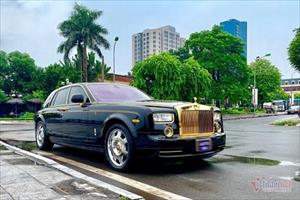 Đại gia Hà Nội bán Rolls-Royce Phantom 10 năm tuổi mạ vàng giá 15,5 tỷ