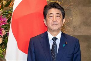 Hàng loạt Bộ trưởng dính bê bối, Thủ tướng Nhật Bản phải xin lỗi