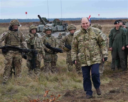 Báo Anh: Ông Biden ''gạt'' Bộ trưởng Quốc phòng Anh khỏi vị trí Tổng thư ký NATO