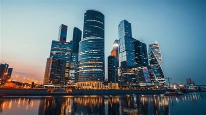 Kinh tế Nga vẫn ''đứng vững'' trước lệnh trừng phạt: Lạm phát ''hạ nhiệt'', dự trữ quốc tế tăng tới hơn 586 tỷ USD