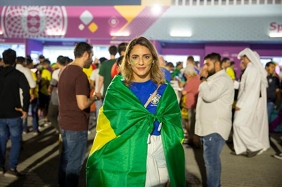Một niềm vui khác của CĐV nữ đến Qatar xem World Cup
