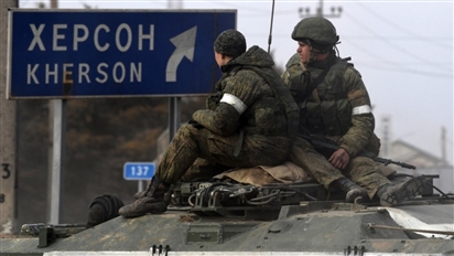 Nga rút quân khỏi thành phố chiến lược Kherson: Bước lùi hay đòn hiểm của Moscow?