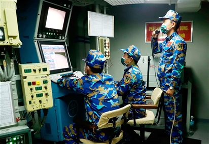 Đội tuyển Army Games Việt Nam luyện lập bắn đạn thật trên biển tại Liên bang Nga