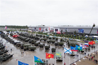 Vũ khí Nga bán chạy ''như tôm tươi'' tại Army 2021