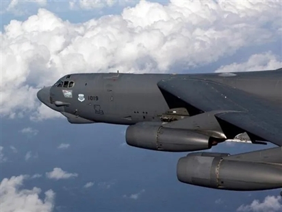 Hai máy bay ném bom B-52 của Mỹ hoạt động ở khu vực Balkan