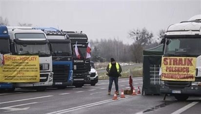 Ba Lan đặt mục tiêu giải quyết nhanh chóng tranh chấp giữa các tài xế xe tải