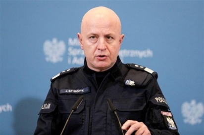 Tình tiết bất ngờ vụ tư lệnh cảnh sát Ba Lan nhập viện vì quà Ukraine