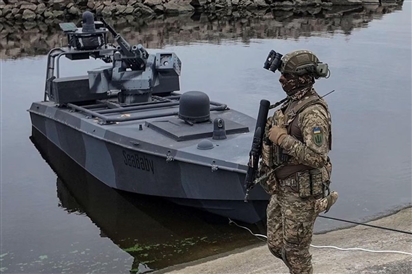 Iran 'học chiêu Nga', tung drone thế hệ mới thách thức Mỹ