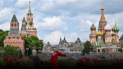 IMF nâng dự báo tăng trưởng của Nga