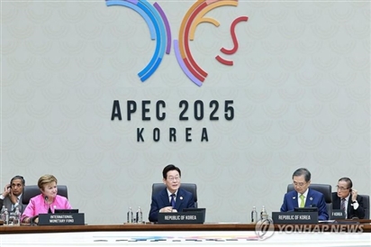 Tổng thống Hàn Quốc và Chủ tịch Trung Quốc nói về duy trì thương mại tự do tại hội nghị APEC