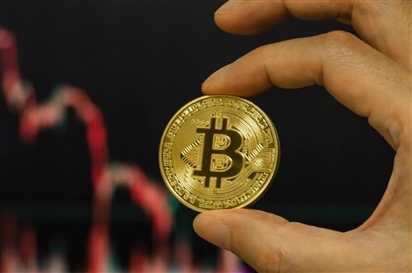 Bitcoin giữ mốc 80.000 USD, dòng tiền ETF đảo chiều