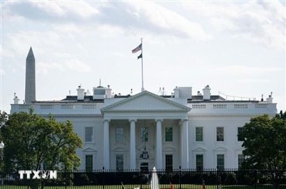 Chính quyền Trump sẽ bắt đầu sa thải nhân viên trong 'một đến hai ngày tới'