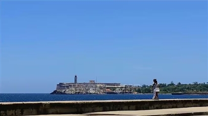 Tàu Nga mang hơn 700.000 thùng dầu tới Cuba