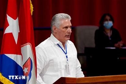 Chủ tịch Cuba trao đổi với các nghị sỹ Mỹ về vấn đề cấm vận