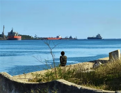 Tàu chở dầu Nga tiến gần Cuba giữa sức ép từ Mỹ