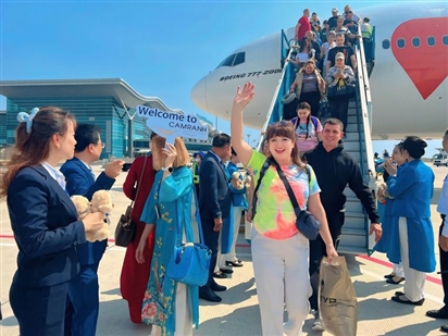 Điều gì đã giúp khách Nga đến Việt Nam tăng 200% trong năm 2025