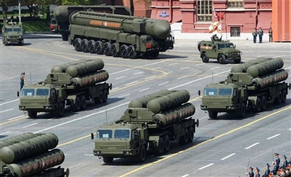 Nga mang 900 loại vũ khí đến Triển lãm hàng không Dubai 2025