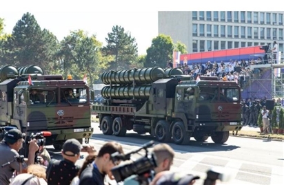 Thông điệp chiến lược từ cuộc duyệt binh lớn của Serbia