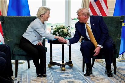 Châu Âu cuống cuồng 'chốt deal' để tránh thuế quan từ Tổng thống Trump