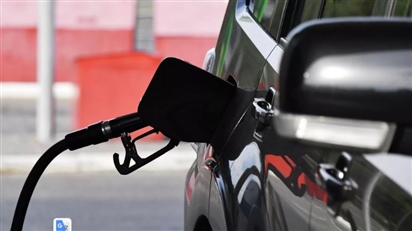 Việt Nam đổi quy định điều chỉnh giá xăng dầu