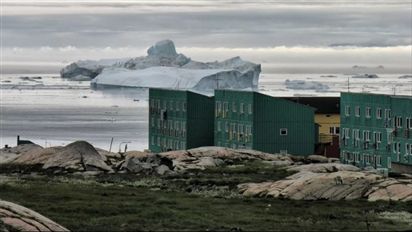 Kremlin: Nga, giống như toàn thế giới, theo dõi tình hình xung quanh Greenland