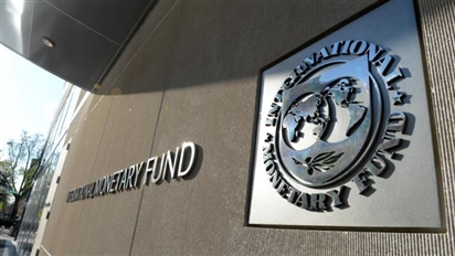 IMF: Giá dầu và khí đốt sẽ tăng 100% và 200% trong trường hợp kéo dài chiến tranh với Iran