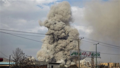 Iran tung đòn đáp trả chưa từng có, oanh tạc trung tâm tình báo Mỹ