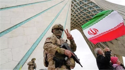 Iran tấn công tàu chiến Hải quân Mỹ để đáp trả việc vi phạm lệnh ngừng bắn