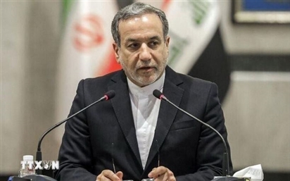 Iran điện đàm với Nga, Pháp và Qatar, Trung Quốc cử đặc phái viên tới Trung Đông