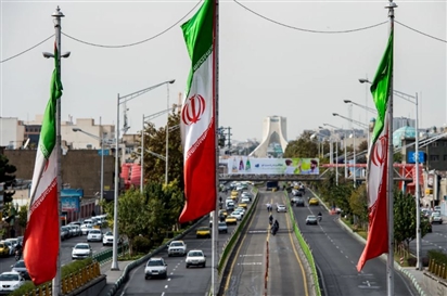 Chiến tranh, phong tỏa và lạm phát thử thách kinh tế Iran