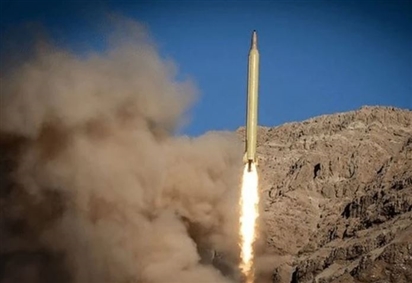 Chiến sự Trung Đông ngày 10-6: Iran tung nắm đấm sắt vào căn cứ Mỹ, lại nổ ở Hormuz