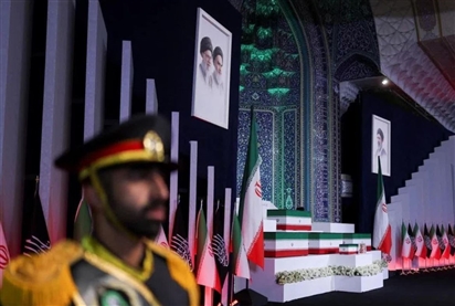 Iran gửi thông điệp qua quốc tang lịch sử