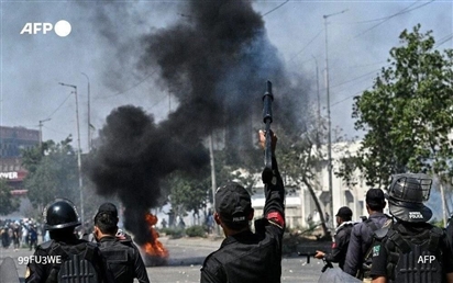 Biểu tình phản đối Mỹ lan rộng ở Pakistan, Iraq, thương vong lớn